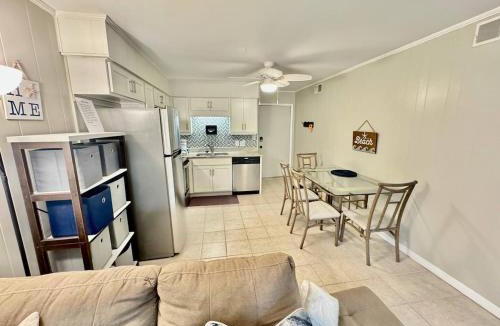 North Forest Beach Apartment | New Listing Sands Villa Steps to the Beach Flip-Flop Getaways