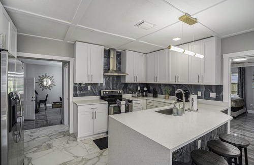 Clearwater House | *New Listing* The Blue Heron