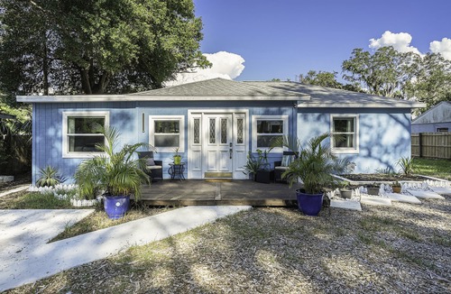 Clearwater House | *New Listing* The Blue Heron