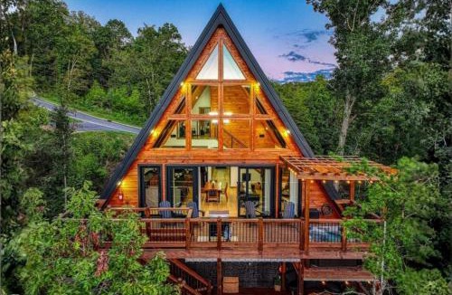 Sevierville House | New Lux A-Frame Cabin near Dollywood! Hot Tub, Fire Pit, Pool & Mountain Vibes!