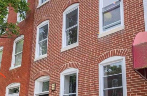 Downtown Baltimore House | New Luxurious Home! 6 minutes from Harbor Skyline View