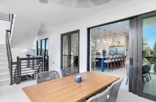 Marathon House | New!Luxurious & spacious waterfront 4 bedroom house in Marathon with endless fun
