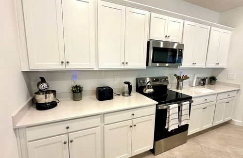 Lehigh Acres House | New Luxury Villa Home on Championship Golf Course. High speed WiFi AC