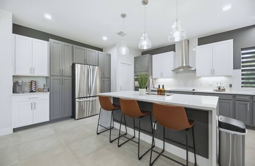 Port Malabar House | New modern 4-bedroom haven in Palm Bay