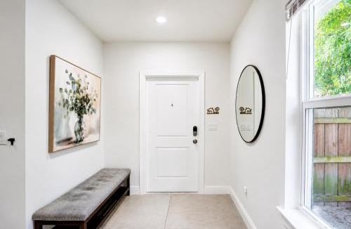 Palm Beach - West Palm Beach Villa | New Modern Coastal Retreat Near Beach & Downtown!