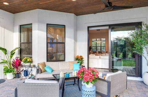 Fish Hawk House | 🌴🌞 New Modern Luxury Estate For Large Groups 🍹🌊🐚🏖️🌺