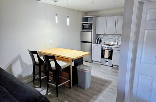 Maryville Apartment | New Modern Studio in Maryville (Unit 105)