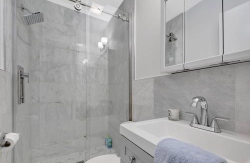 Parker Ridge House | NEW Paradise Palm Bungalow 4 bed 2 bath with Heated Pool
