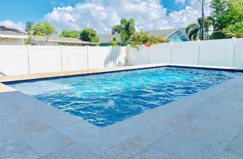 Naples Park House | NEW! Perfect Naples - HEATED SALTWATER POOL