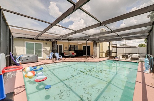Orchid Lake Village House | New Port Richey Rental Home with Heated Pool!