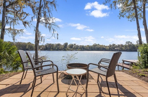 Chiefland Cabin | NEW! Remodeled River Retreat Cabin-Beautiful views right on the Suwannee River