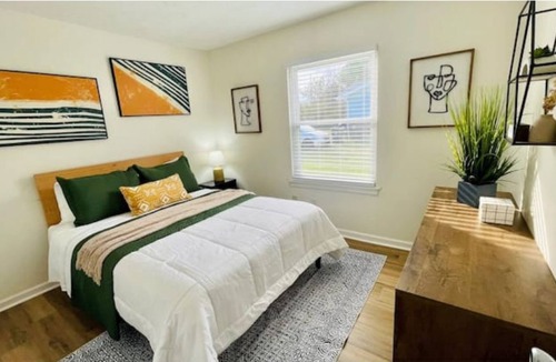 Smyrna House | NEW Renovated 4 bedrm * Sleeps 9