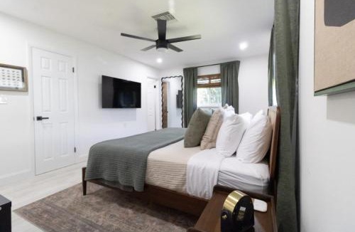 Riverside House | NEW Riverside Retreat with Pool