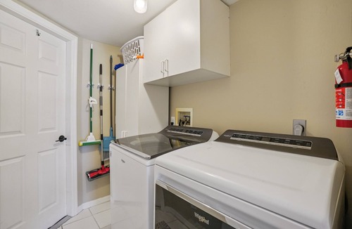 Pelican House | NEW! Seahorse Cove - Pool, Gulf Access & Tiki Bar