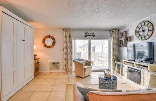 New Smyrna Beach Apartment | New Smyrna Beach Condo with Pool and Beach Access!