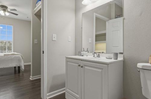 Pembroke Apartment | New Spacious Stay Close to UNC-P with Gym & Pool