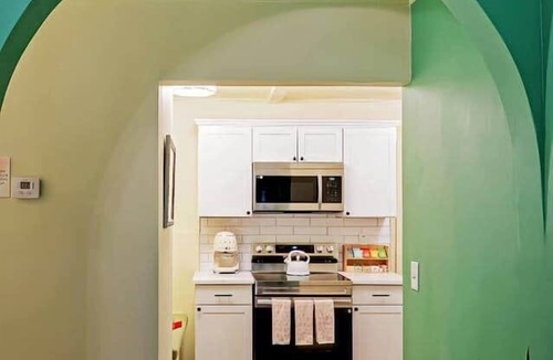 North Charleston House | *NEW* The Spoonbill 2 Kings 1 Full | 10M Downtown