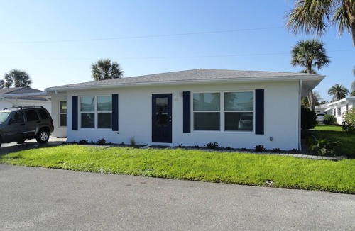 Englewood Villa | NEW VRBO! BEACH PARADISE! 2BDS/2BTH,Community Pool, WALKING DISTANCE TO BEACH!