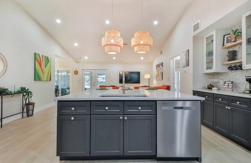Interchange Square House | NEW: Waterfront Oasis w/Heated Pool, Dock, Kayaks
