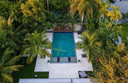Golden Glades Villa | New Waterfront Villa | Sand Terrace+Pool/VB+Fire Pit+Games