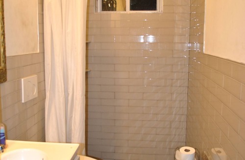 Weequahic House | Newark Hansbury Multi Level House