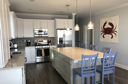 North End Condo | Newer Construction 2020 Heart Of OC, 5 BR 3 BA Triplex, Elevator
