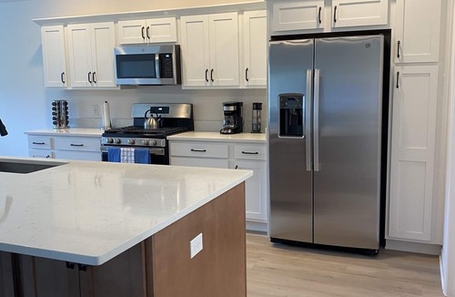 The Villages House | Newer home in the Village of Richmond - 3 Bed, 2 1/2 + Bath- Golf Cart included