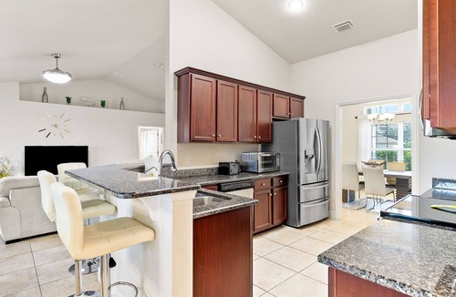 Oakland Hills House | Newley Built/Heated Pool/Canal Views/Level 2 EV Charger