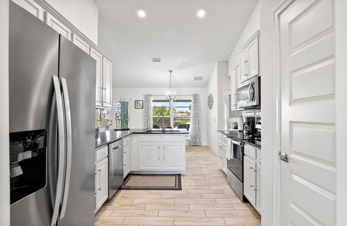 Oakland Hills House | Newley Built/Heated Pool/Golf Course Views/Sleeps 9