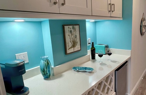 Jupiter Bay Condo | Newly Available Jupiter Bay Condo 3rd Floor Views of Ponds hosted by A&E Hosts!