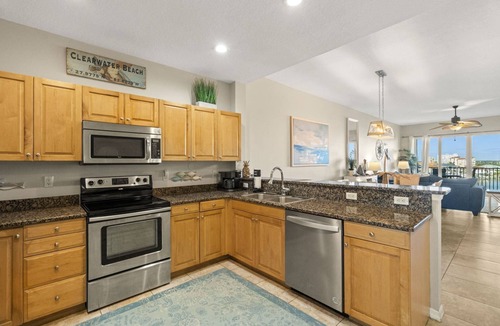 Clearwater Beach Condo | Newly Furnished! Private Balcony! Wi-Fi, Pool, Hot Tub, Free Activities! ~ 506 Harborview Grande