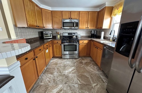 North Beach Haven House | Newly Listed Summer Weekly Rental - First Floor Duplex - 5 Houses from the Beach