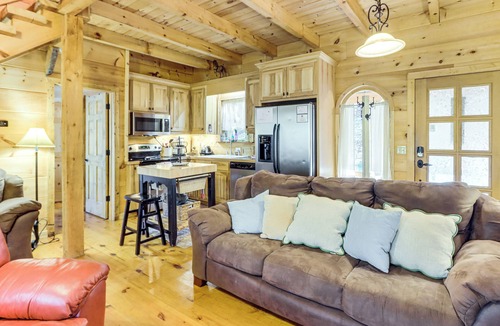 Suches Cabin | Newly Refreshed! Suches Cabin w/Deck, Fire Pit