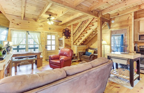 Suches Cabin | Newly Refreshed! Suches Cabin w/Deck, Fire Pit