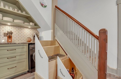 Thomas Square Cottage | Newly refurbished two story carriage house in vibrant Thomas Square District