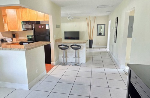 Fort Lauderdale House | Newly Remodeled Home - Steps away from white sand beaches!