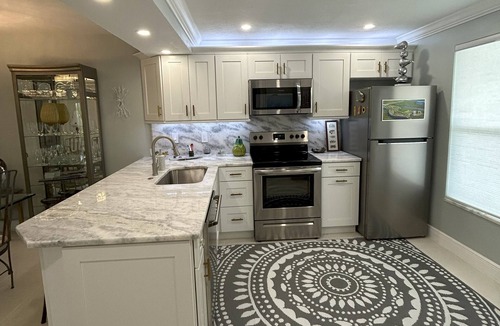 Hammock Bay Condo | Newly remodeled 2 bedroom 2 Bath Condo in Mainsail on beautiful Marco Shores.