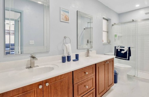 Englewood House | Newly Remodeled 3 Bedroom Pool Home near Beaches.