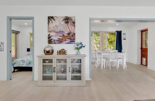 Englewood House | Newly Remodeled 3 Bedroom Pool Home near Beaches.