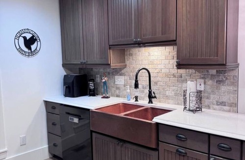 Sapphire Cabin | NEWLY REMODELED 4BR/4BA Home - Next available October 2026