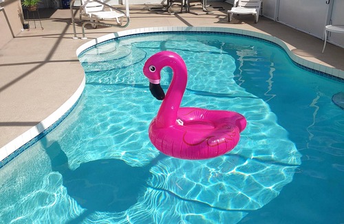 Venice East House | Newly remodeled, all new furniture, beaches, shopping, restaurants, golf, tennis