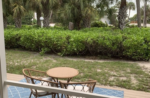 Longboat Key Condo | Newly Remodeled! Directly Across from Beach ~ Condo
