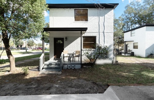 San Marco House | Newly remodeled house in San Marco few minutes walk to Square & Riverwalk