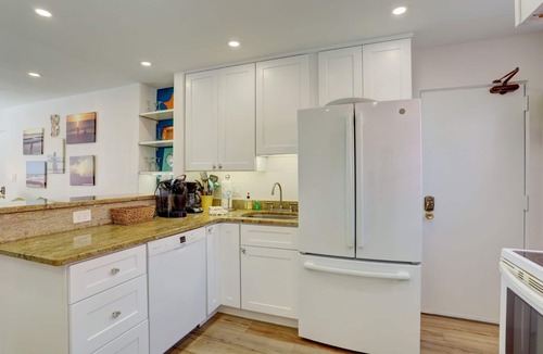 St. Pete Beach Condo | Newly Remodeled Poolside Condo with Gorgeous Ocean-Front View - Sleeps 8