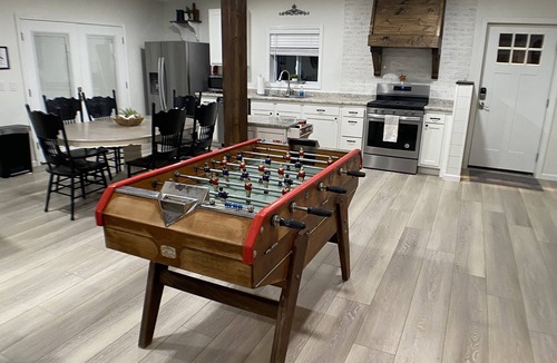 Hendersonville House | Newly Remodeled Private 2Br/2Ba with Hot tub and Foosball Table