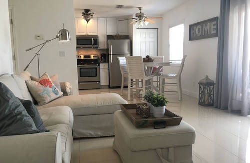 Coquina Key Condo | Newly remodeled water front condo. Fully furnished. Ground floor at Waterside.