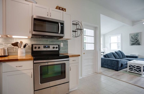 Folly Field House | Newly Renovated Duplex- 4th Row
