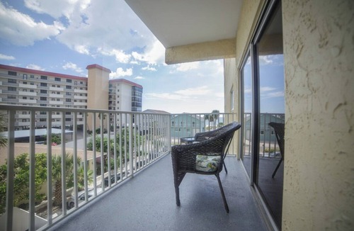 St. Petersburg - Clearwater Condo | NEWLY RENOVATED! Beach Condo with Luxury Amenities