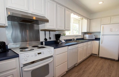 Saint Helena Island House | Newly Renovated Oceanfront Home w/ Direct Beach Access & Amazing Views