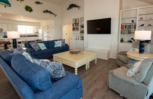 Saint Helena Island House | Newly Renovated Oceanfront Home w/ Direct Beach Access & Amazing Views